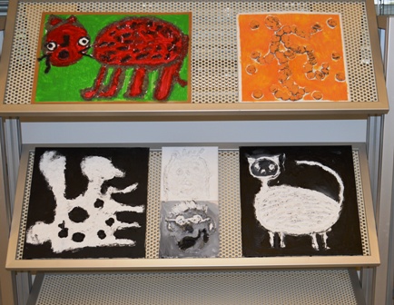 Iz kataloga izložbe „Gledam dodirom“ (radovi korisnika COO „Vinko Bek“)