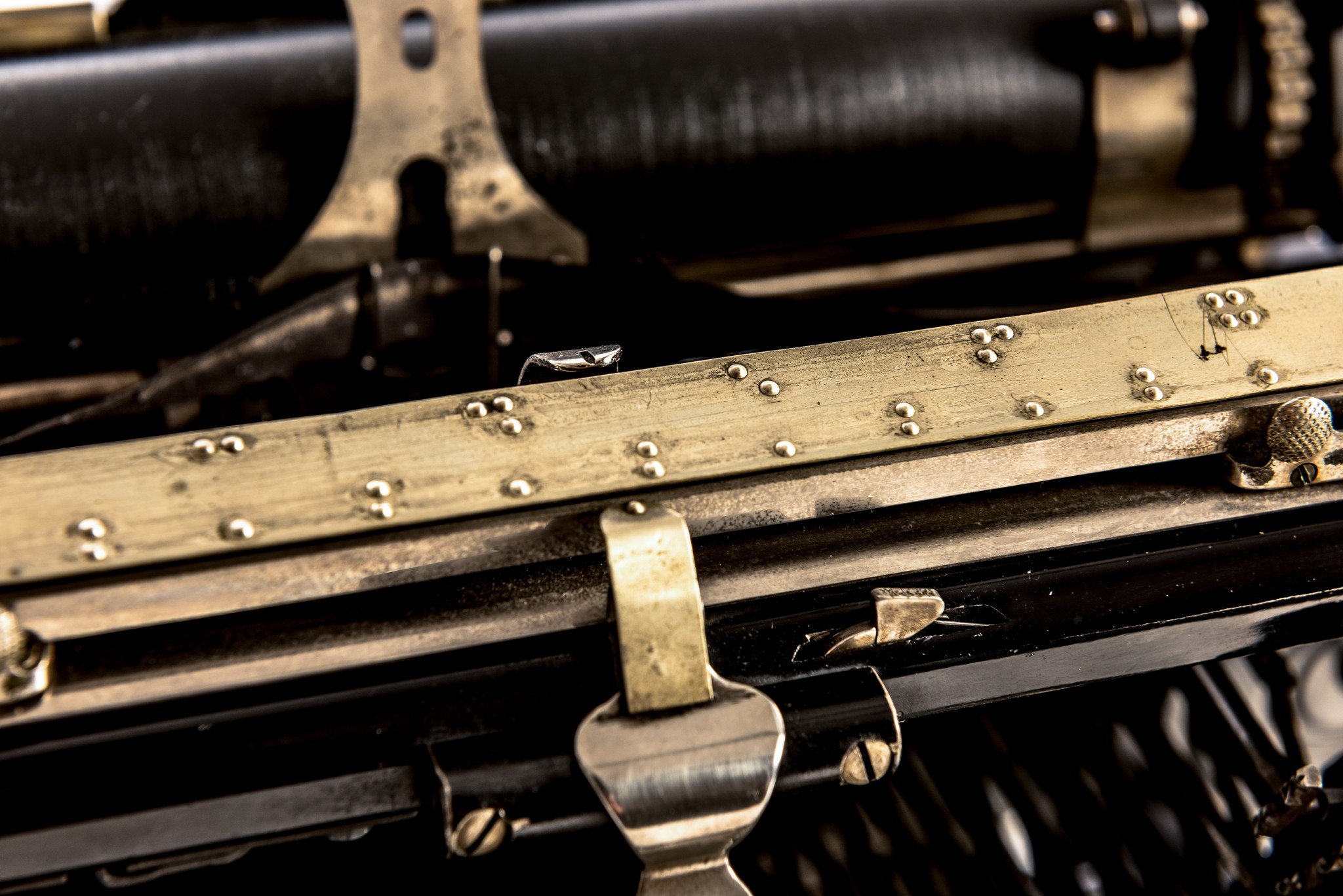 Detalj stroja za pisanje brajice. Autor fotografije Renato Vukić